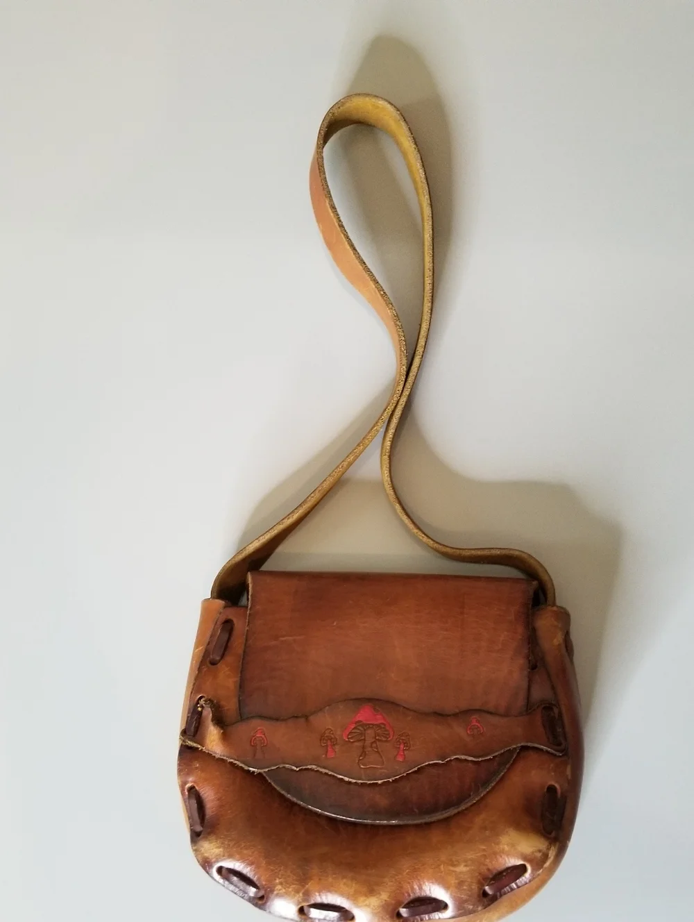 Vtg 70s Tooled Leather Mushroom Boho Saddle Bag Hippy Distressed Purse. - Picture 8 of 16